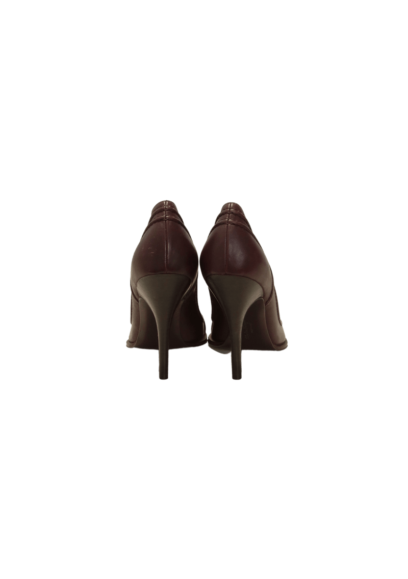 LEATHER PUMPS 38