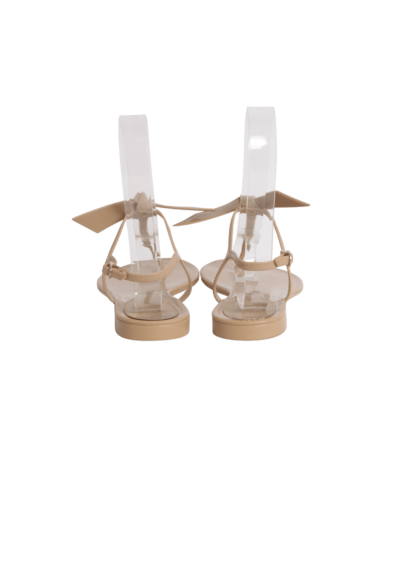 T-STRAP SANDALS  34