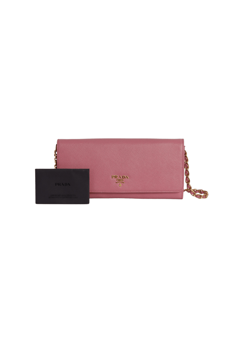 SAFFIANO LUX WALLET ON CHAIN