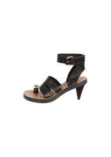 LEATHER SANDALS 35