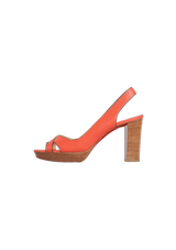LEATHER SANDALS 38