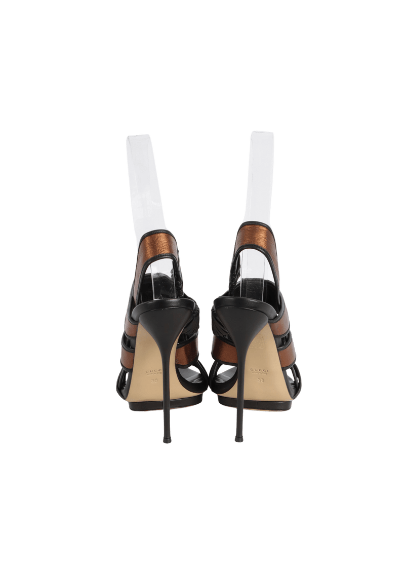 LEATHER SANDALS 37