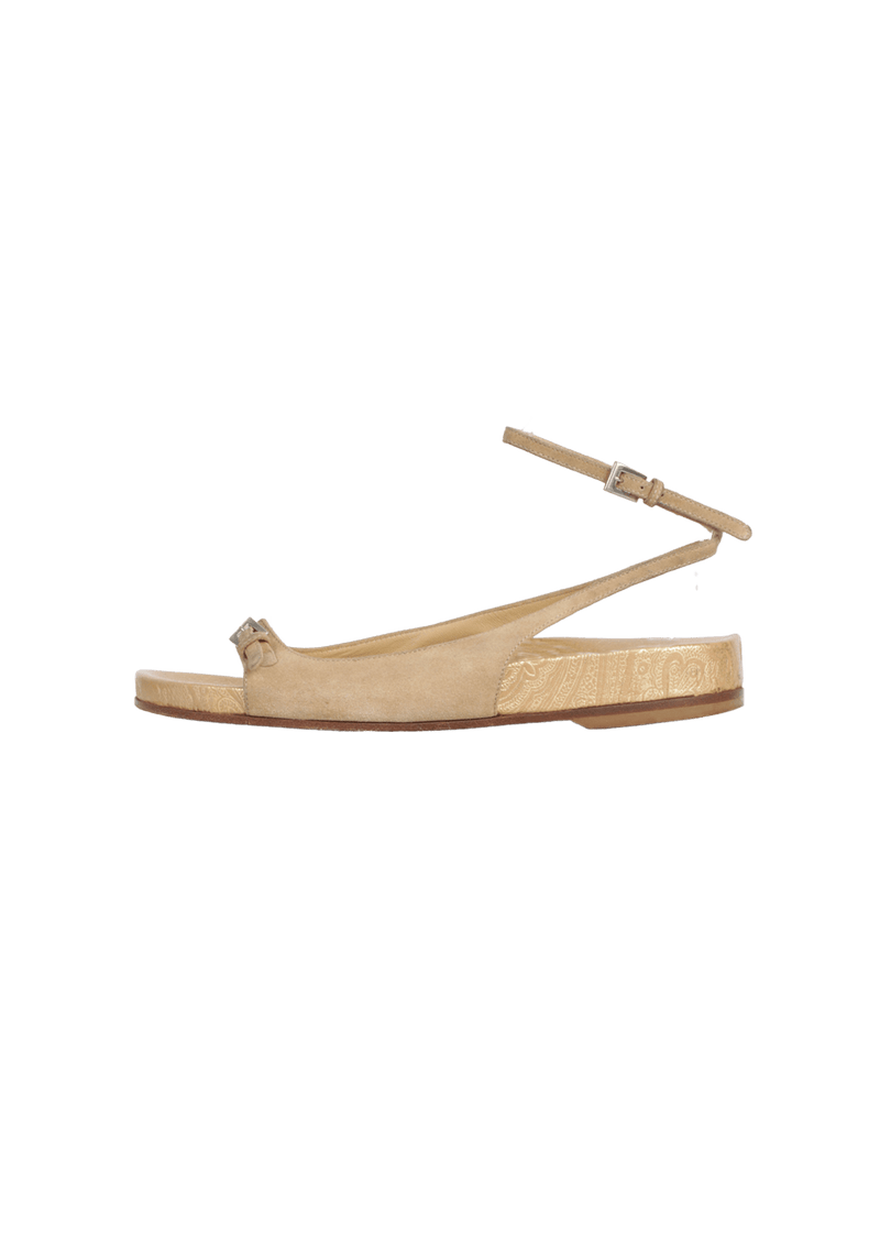 FLAT SANDALS 34