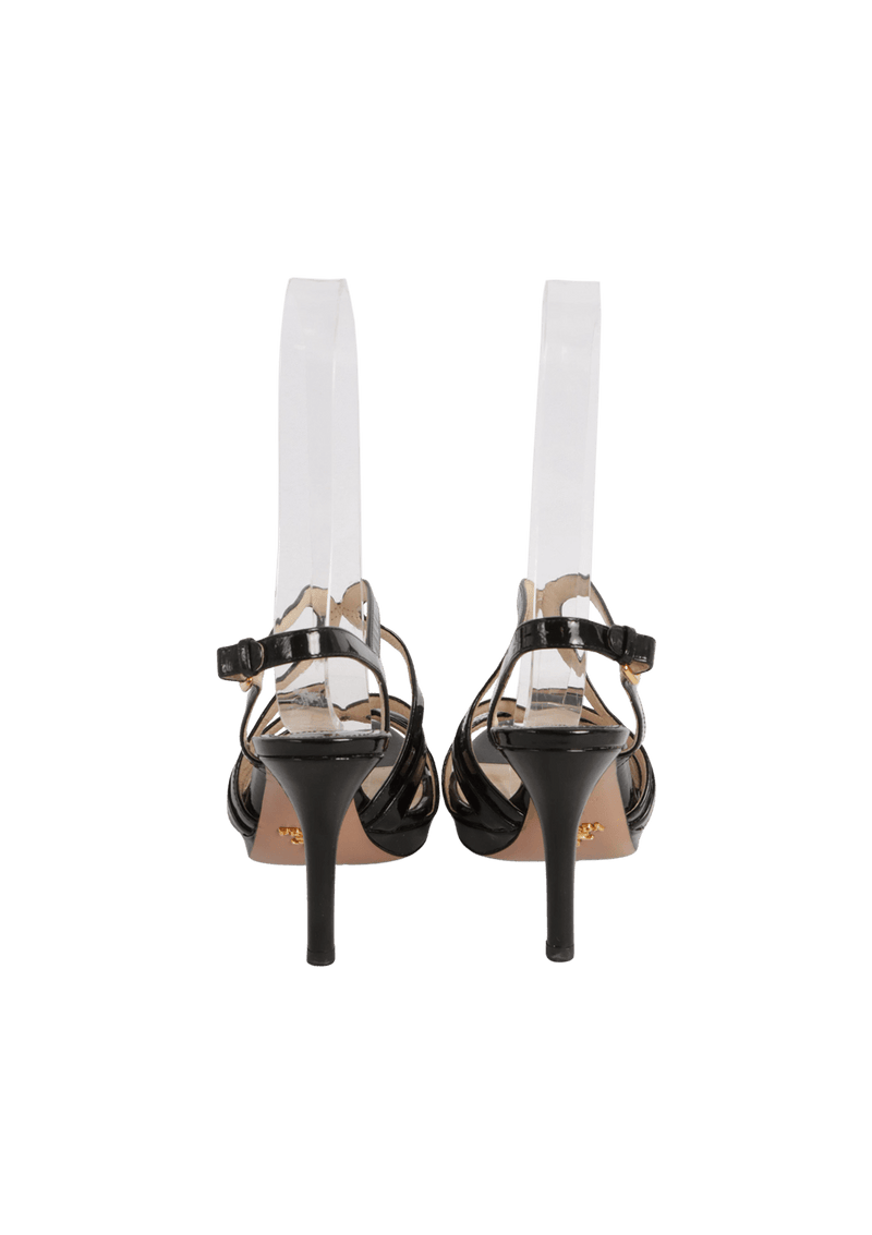 PATENT LEATHER SANDALS 35