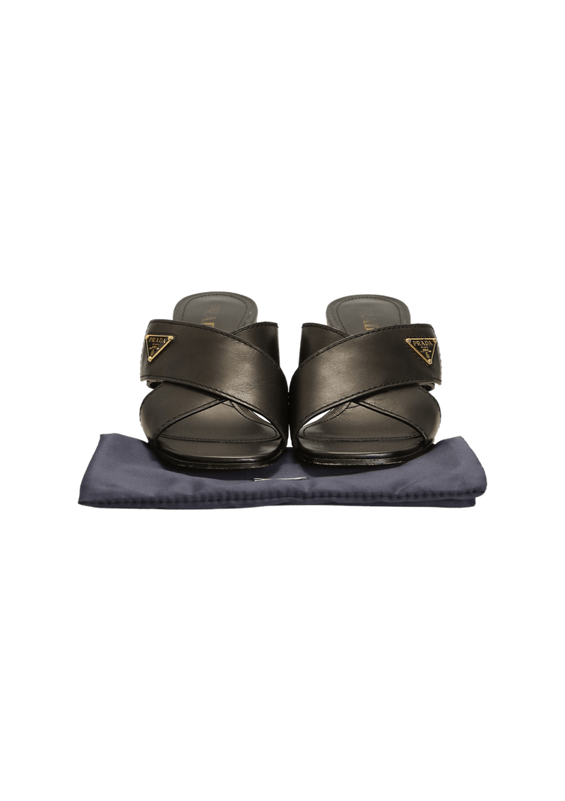 LEATHER SLIDES 37.5