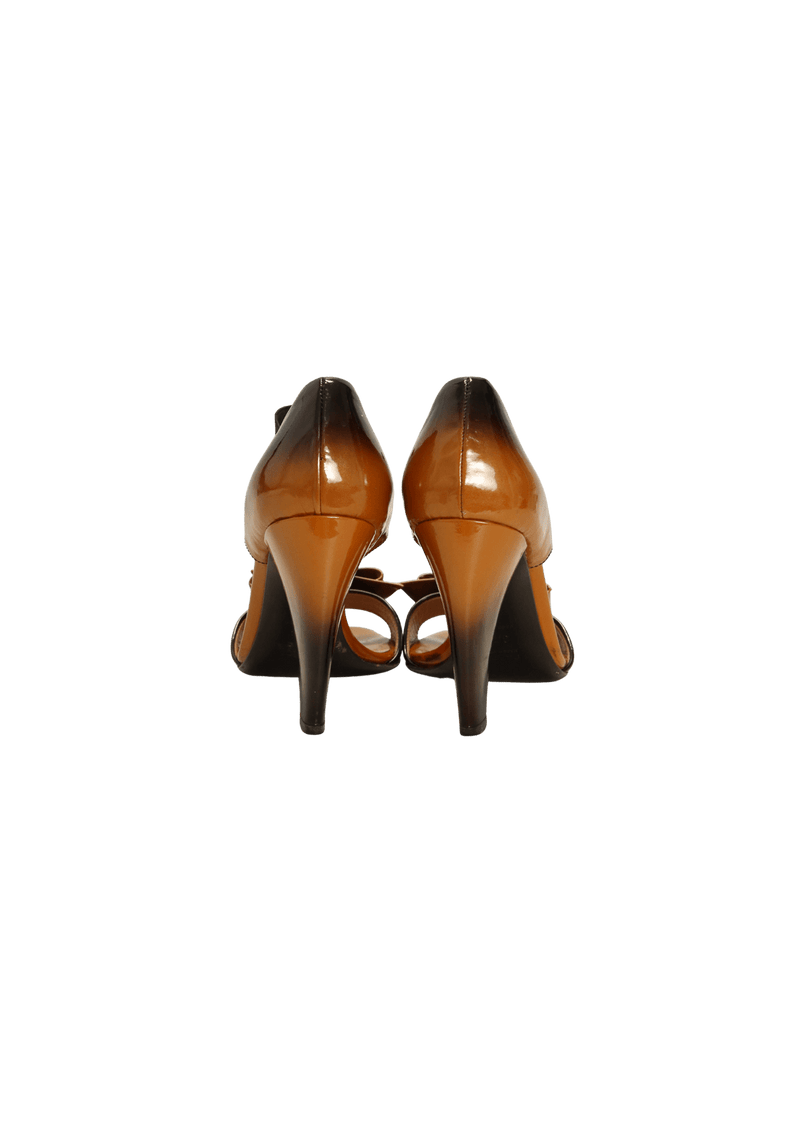 PATENT LEATHER BOW SANDALS 36