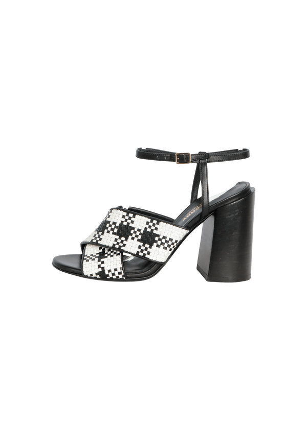 WOVEN LEATHER SANDALS 34