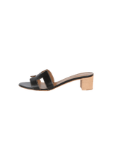 OASIS LEATHER SLIDES 40