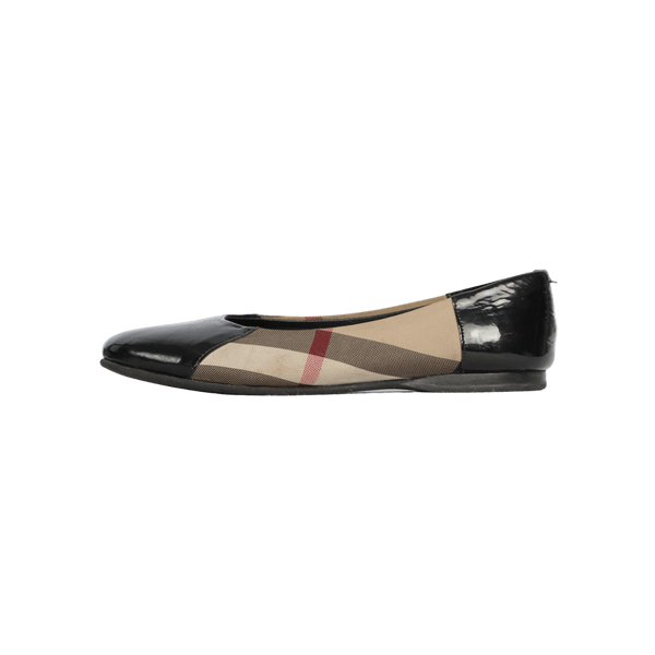 SAPATILHA BURBERRY KID S NOVA CHECK BALLET FLATS 33 PRETO ORIGINAL