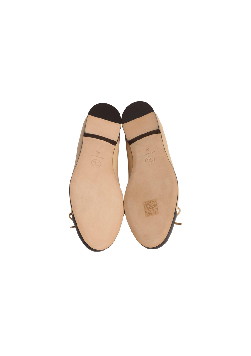 CC CAP TOE FLATS 36