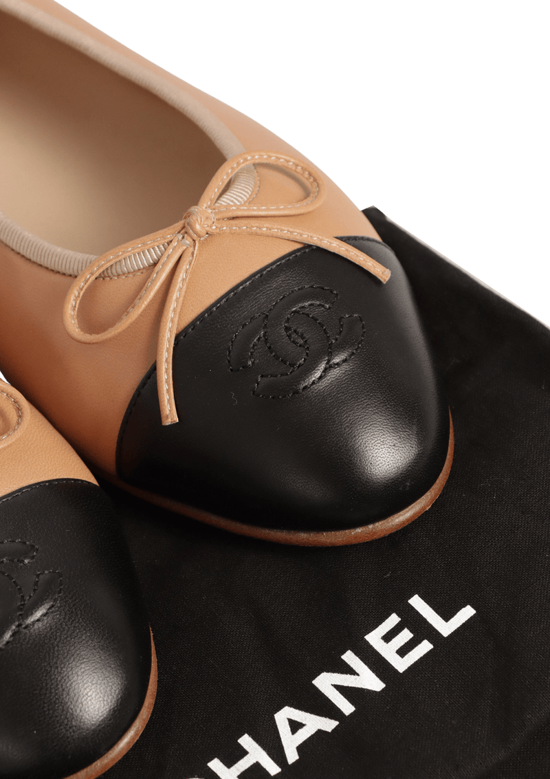 CC CAP-TOE LEATHER BALLET FLATS 38