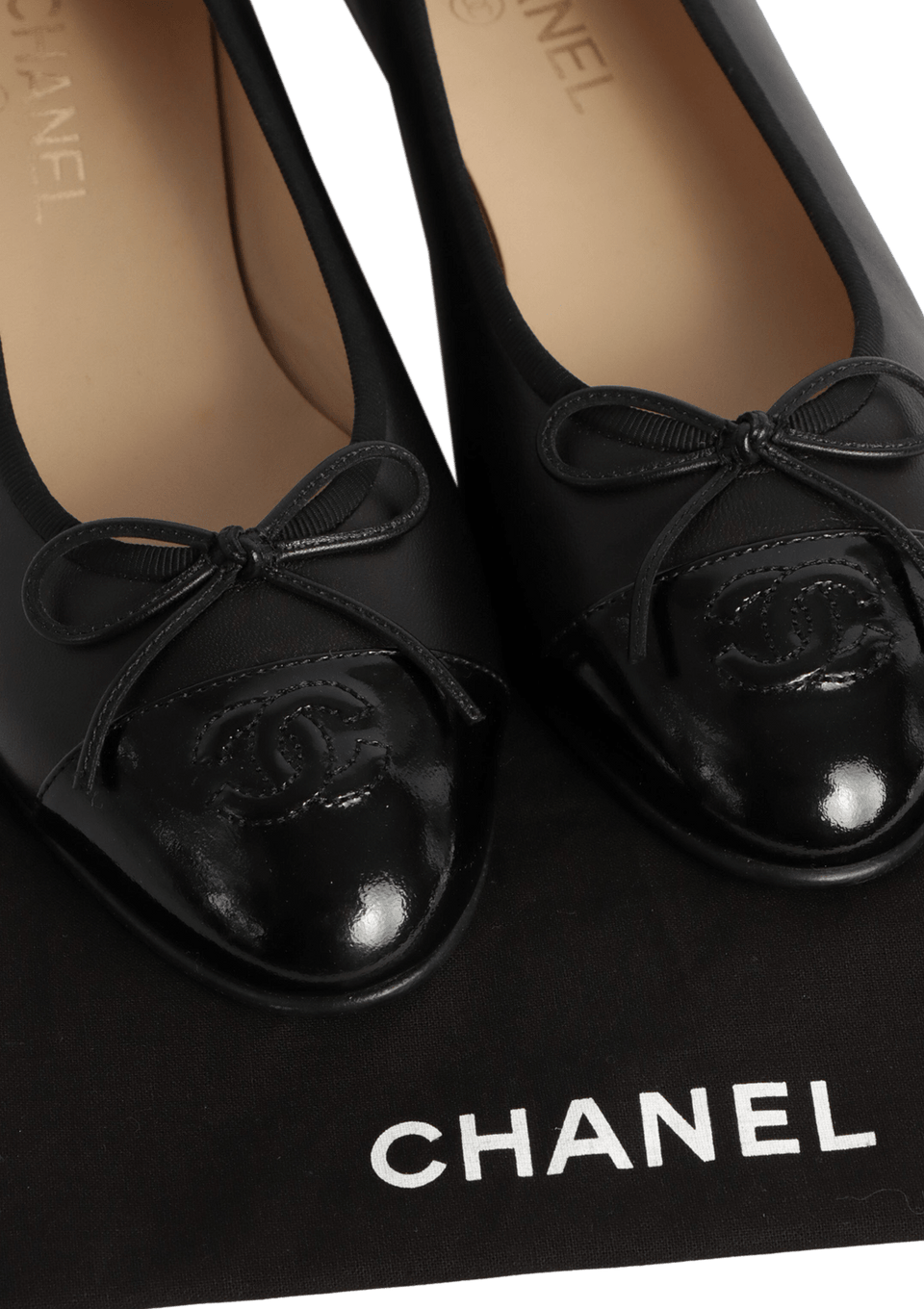 SAPATILHA CHANEL CC CAP-TOE LEATHER BALLET FLATS PRETO 38 ORIGINAL