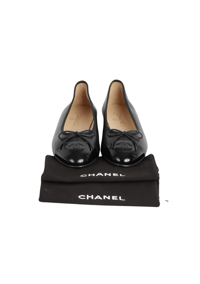 CC CAP-TOE LEATHER BALLET FLATS  38