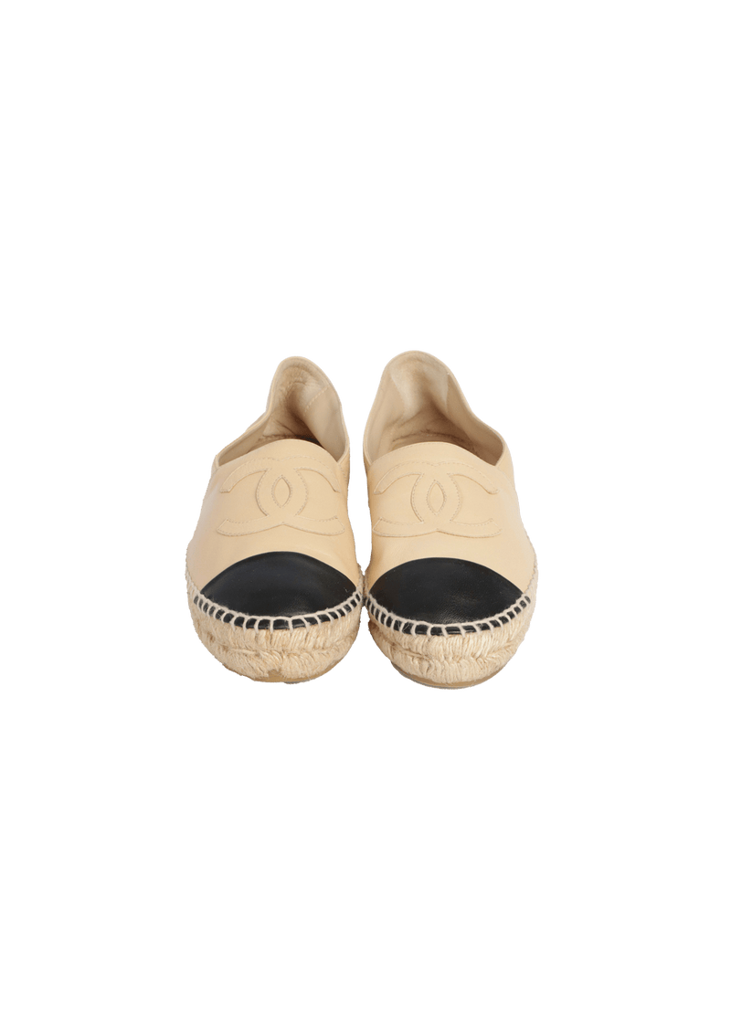 INTERLOCKING CC LOGO LEATHER ESPADRILLES 35