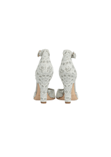 LACE PATTERN PUMPS 37