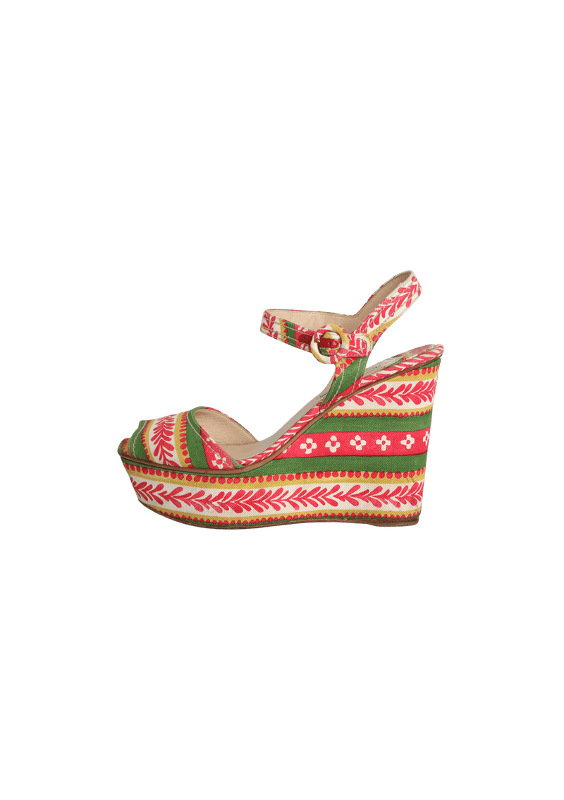 PRINTED WEDGE SANDALS 38