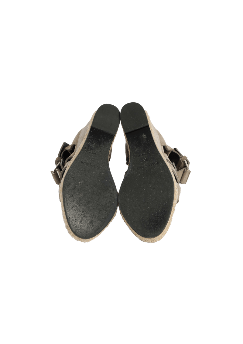 SUEDE SANDALS 32