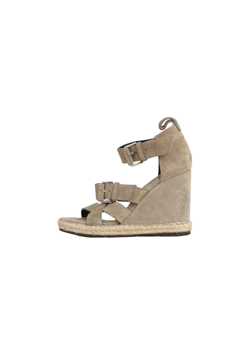 SUEDE SANDALS 32