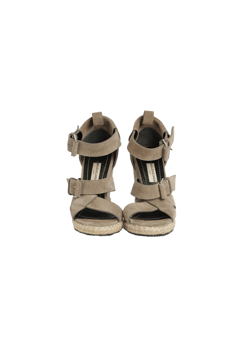 SUEDE SANDALS 32