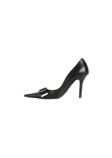 BUCKLE PUMPS 33