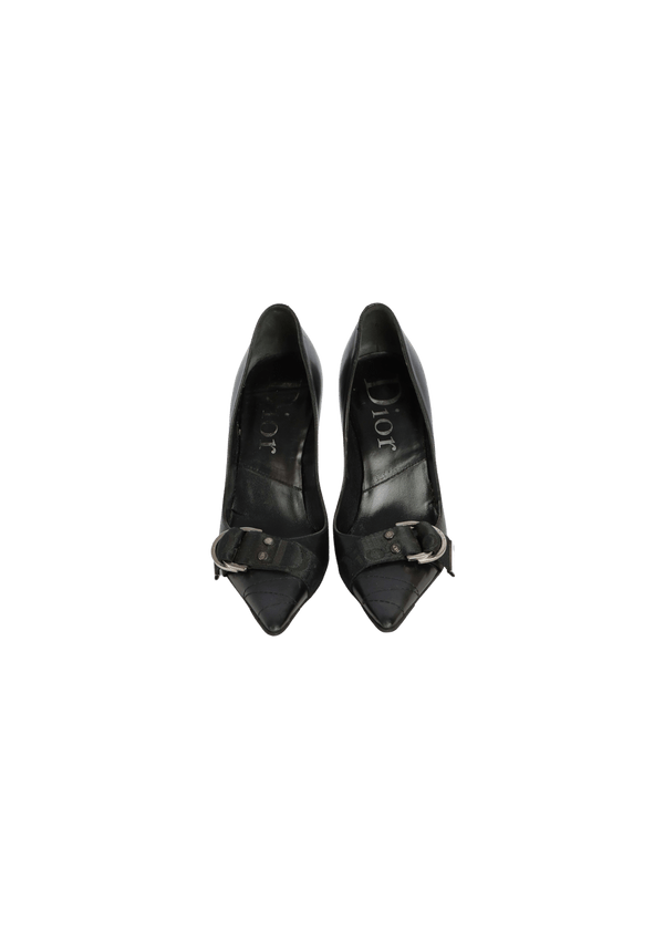 BUCKLE PUMPS 33