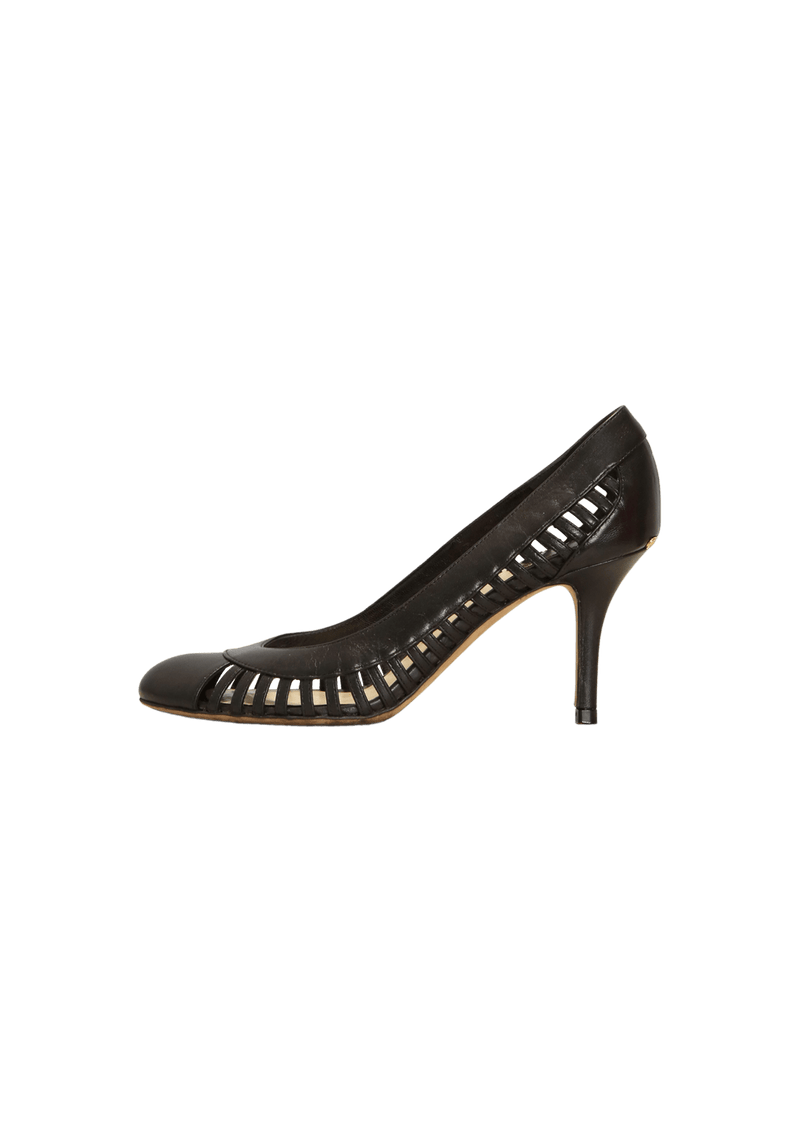 LEATHER CUT OUT PUMPS 34