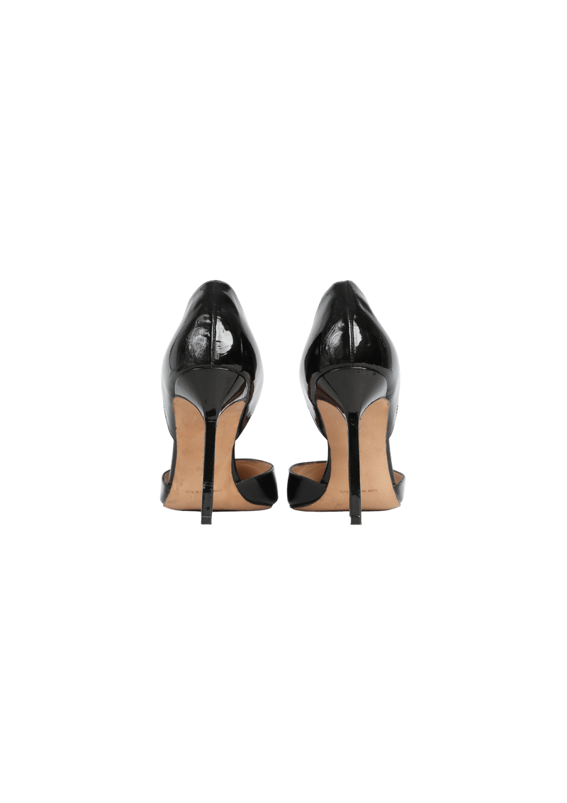 PATENT LEATHER PUMPS 39