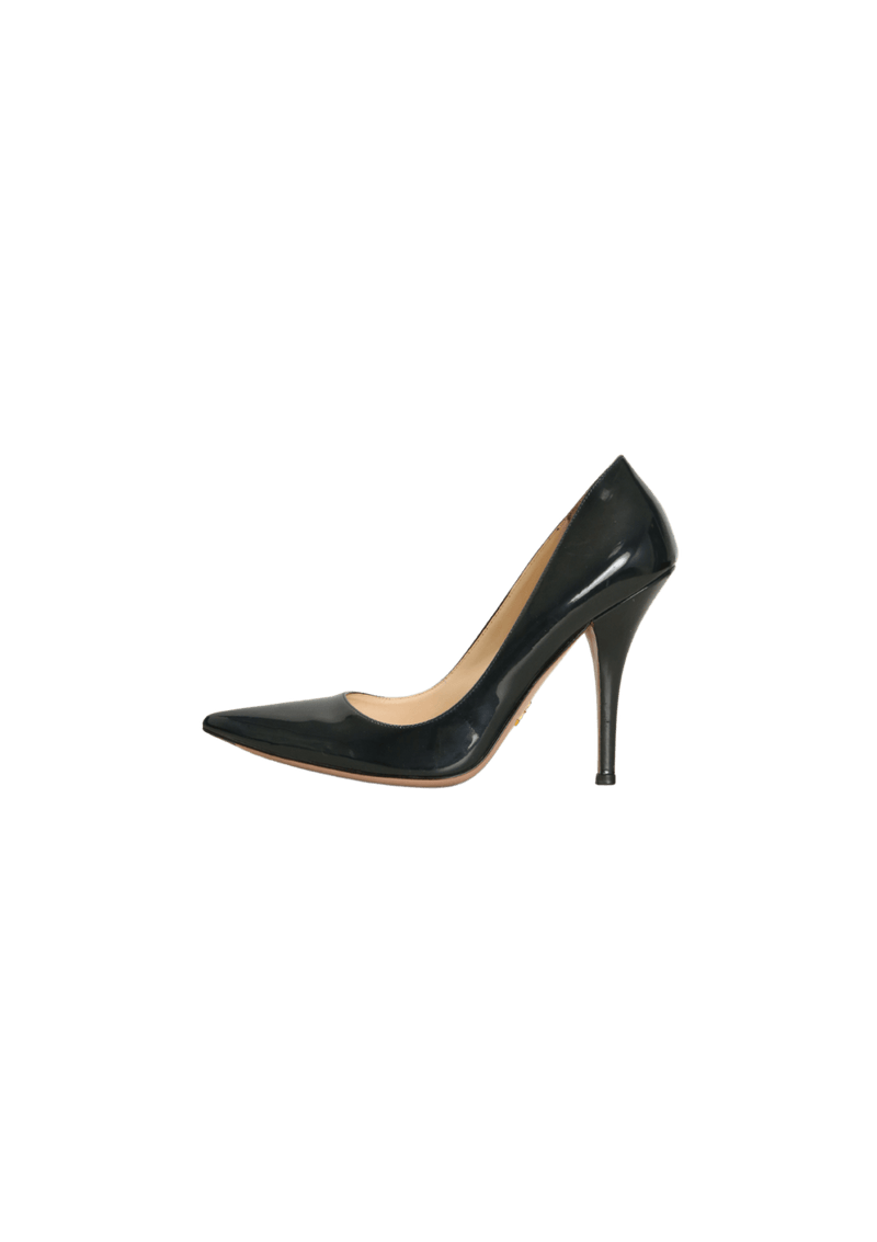 PATENT LEATHER PUMPS 38.5