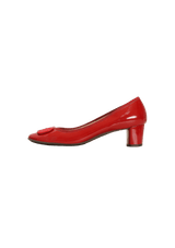 PATENT LEATHER PUMPS 39