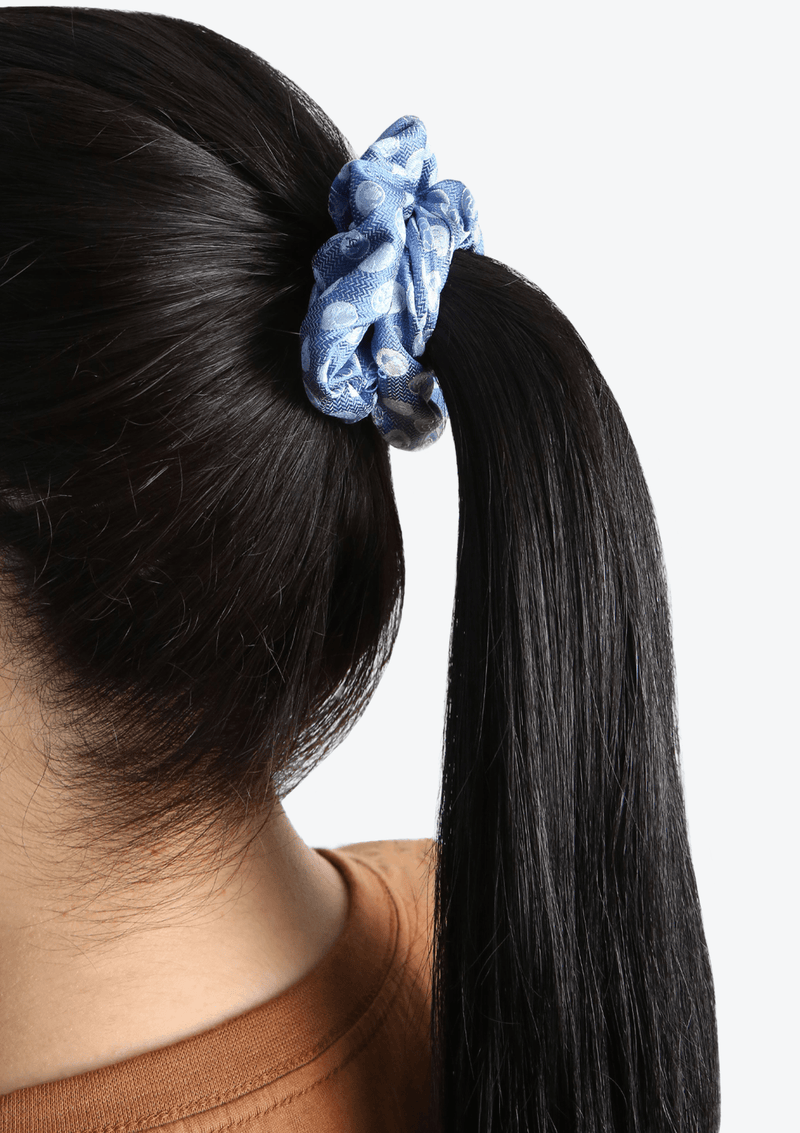 SILK SCRUNCHIE