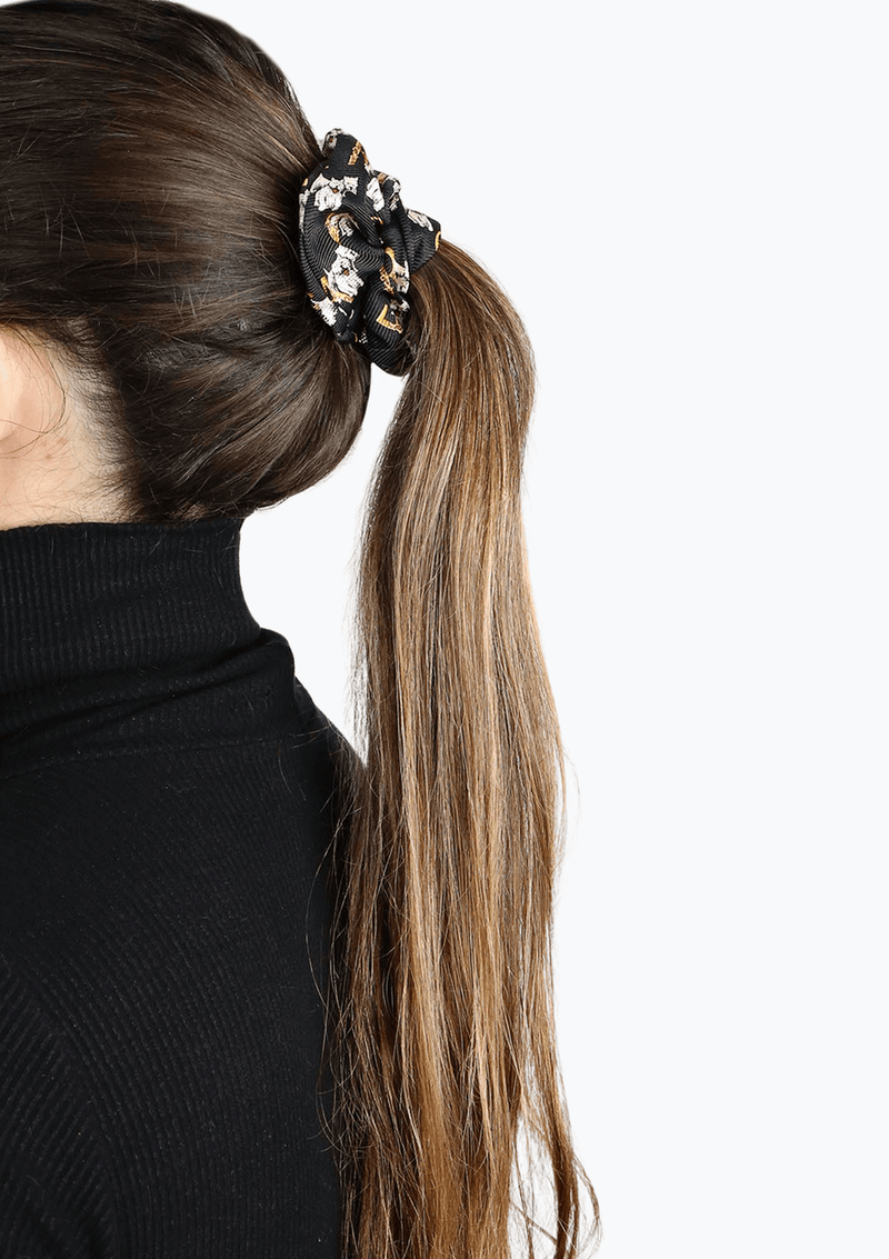 SCRUNCHIE TIE ME UP SILK SCRUNCHIE ESTAMPADO ORIGINAL – Gringa