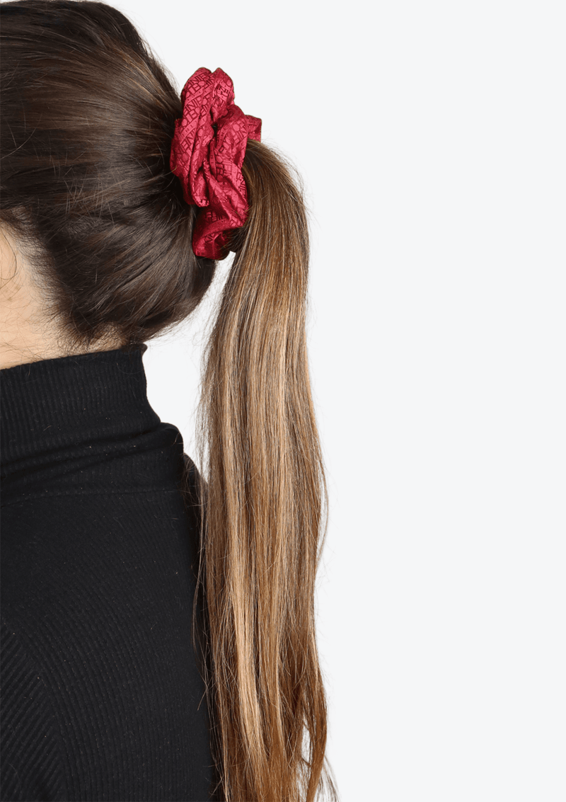 SILK SCRUNCHIE