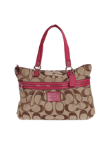 SIGNATURE SHOULDER BAG