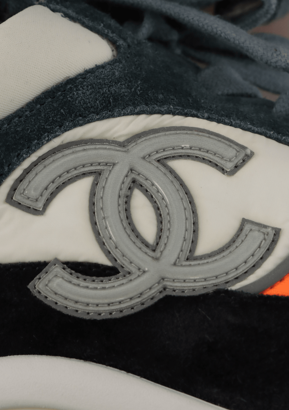 TÊNIS CHANEL INTERLOCKING CC LOGO SNEAKERS BICOLOR 38 ORIGINAL
