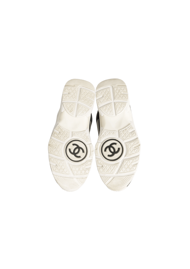 INTERLOCKING CC LOGO SNEAKERS 38