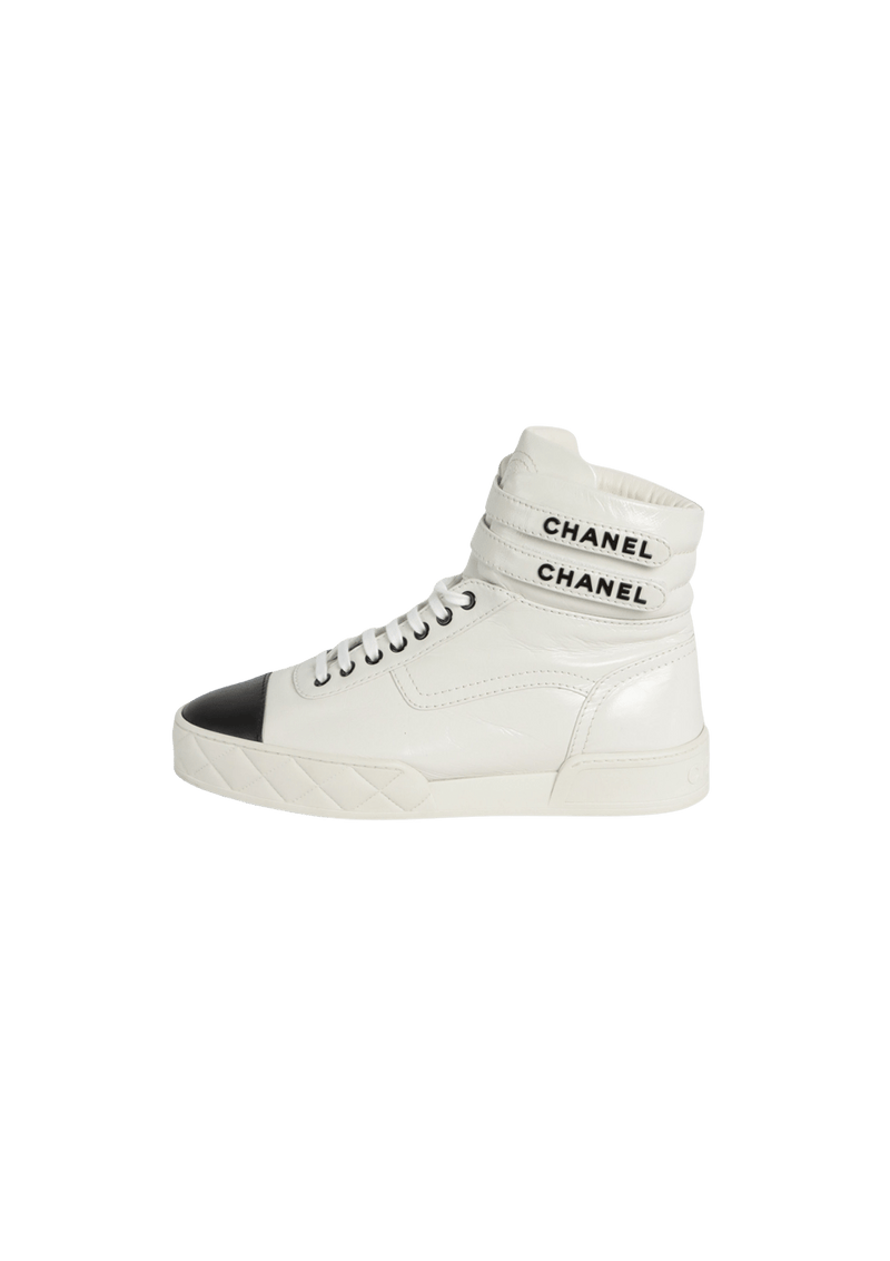 LOGO HIGH TOP LEATHER SNEAKERS 38.5