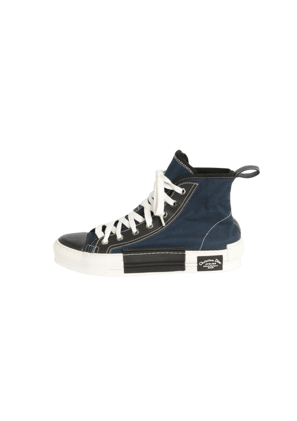 WALK N DIOR SNEAKERS 35