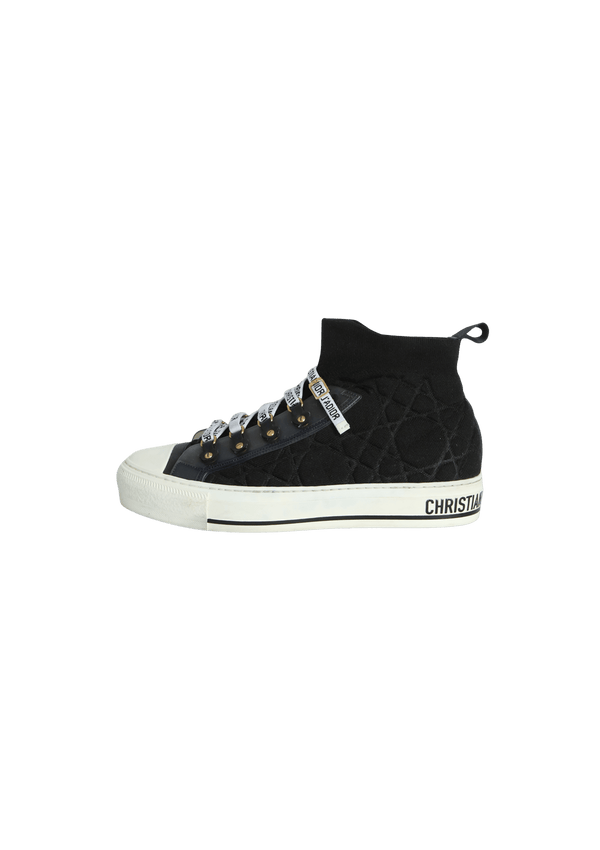 WALK N DIOR SNEAKERS 36.5