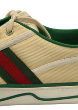 1977 SNEAKERS 43