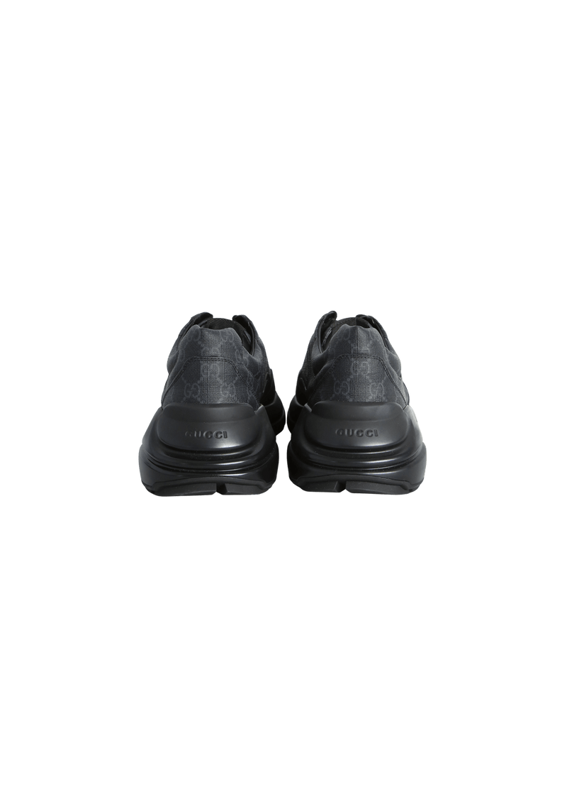 Nike hot sale supreme gucci
