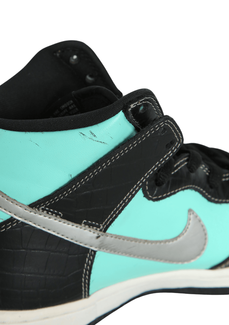 Nike sb dunk tiffany high hotsell