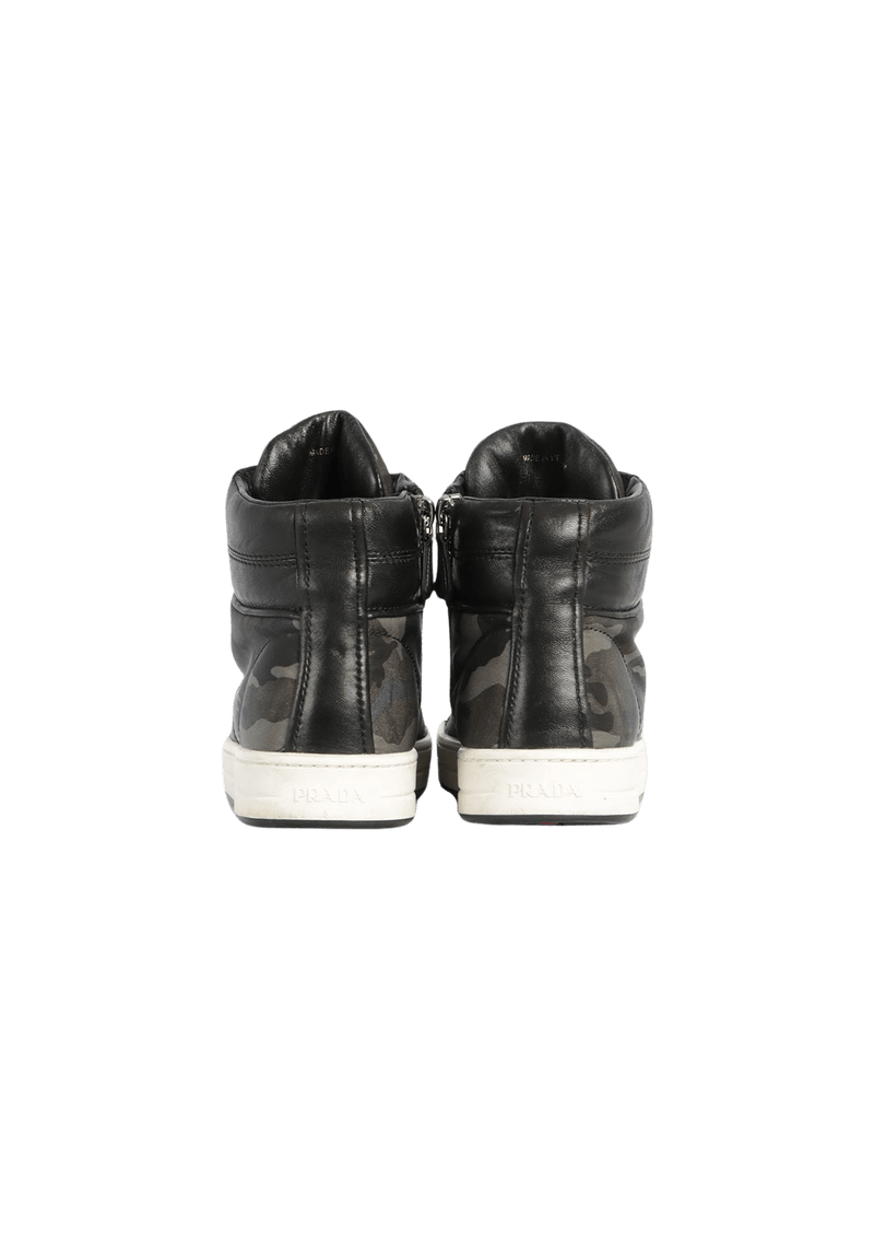 LEATHER HIGH TOP SNEAKERS 35