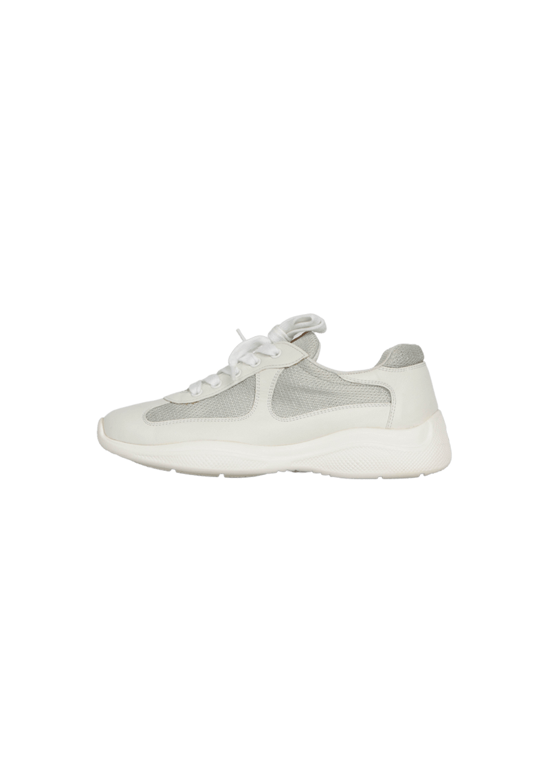 TÊNIS PRADA LEATHER SNEAKERS 37 BRANCO ORIGINAL – Gringa