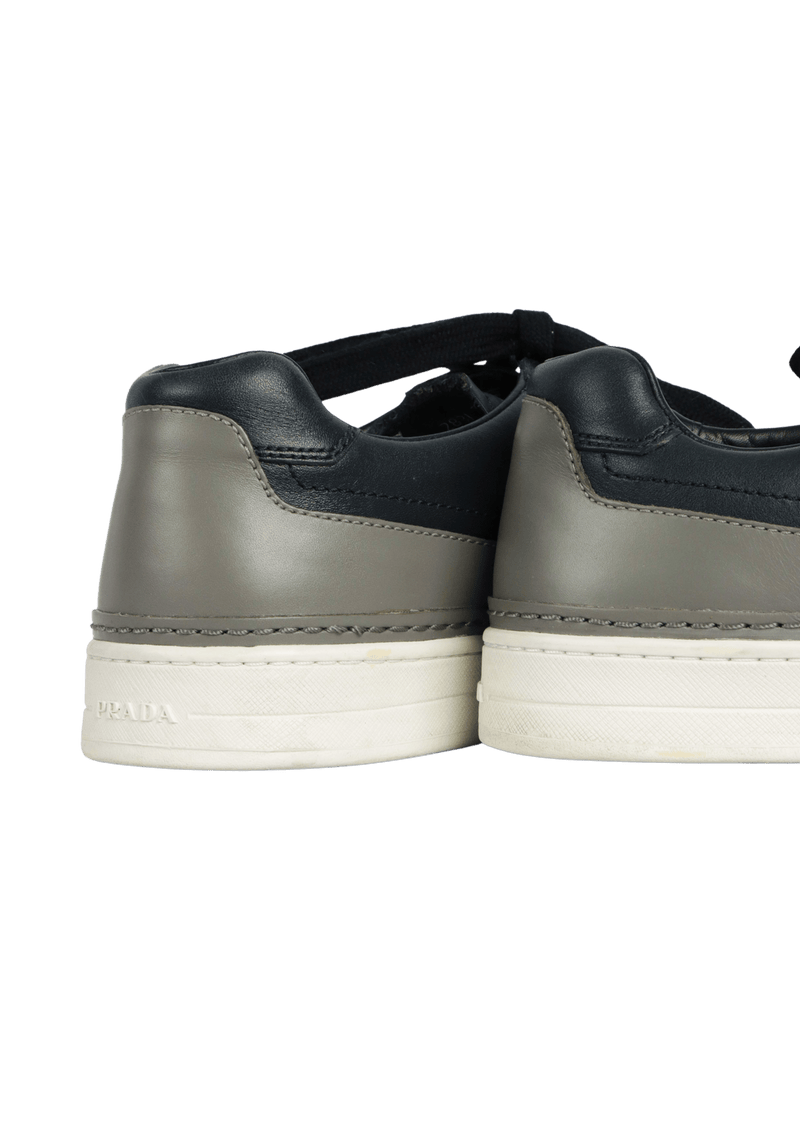 LEATHER SNEAKERS 41