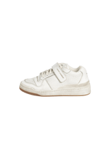 LEATHER SNEAKERS  34
