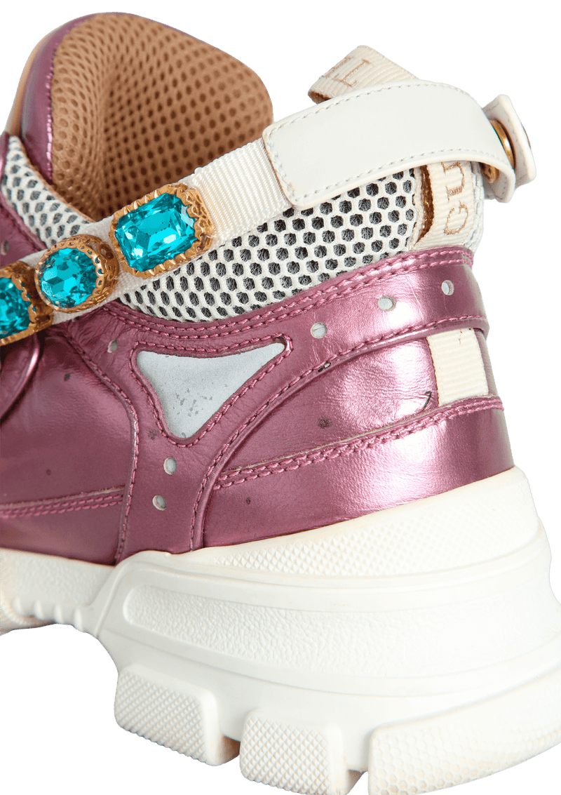 Tenis gucci flashtrek deals