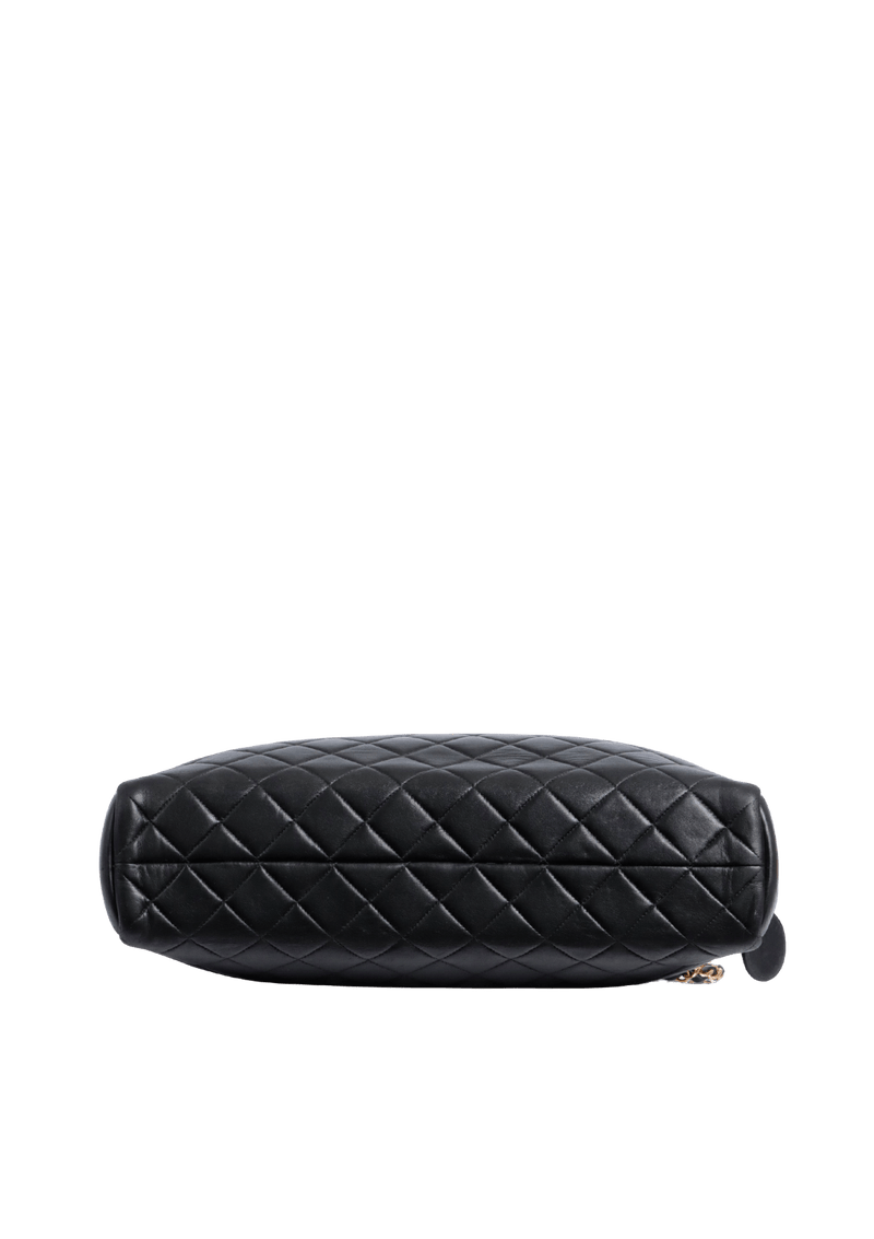 VINTAGE LARGE QUILTED CAMERA BAG