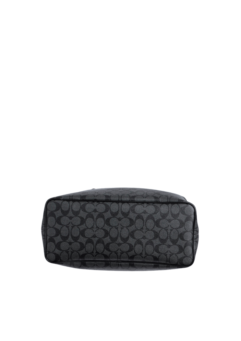 SIGNATURE SHOULDER BAG