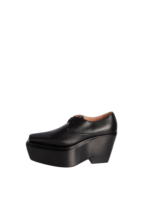 LEATHER LOAFERS 41