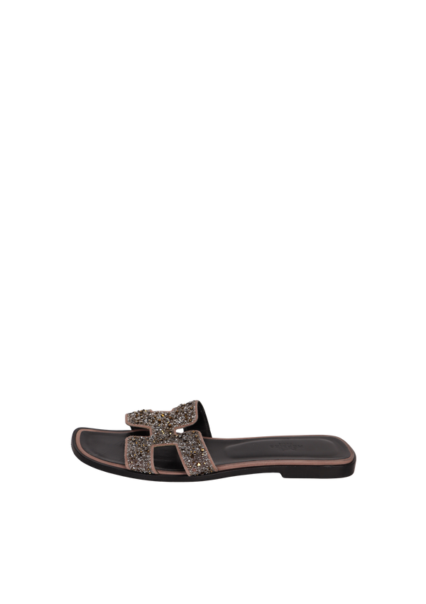 GLITTER ORAN SLIDE 36